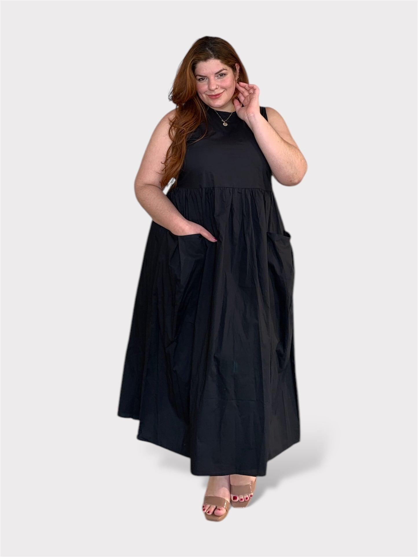 Pocket Noir Maxi Dress