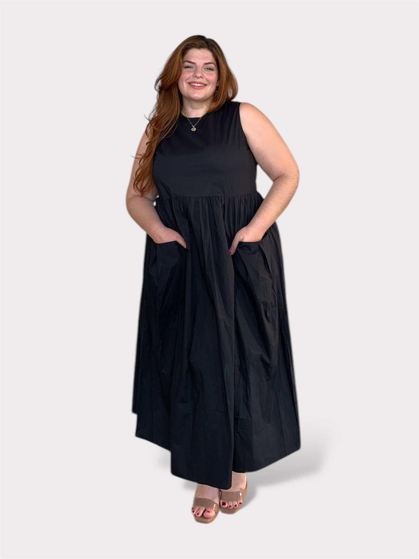 Pocket Noir Maxi Dress